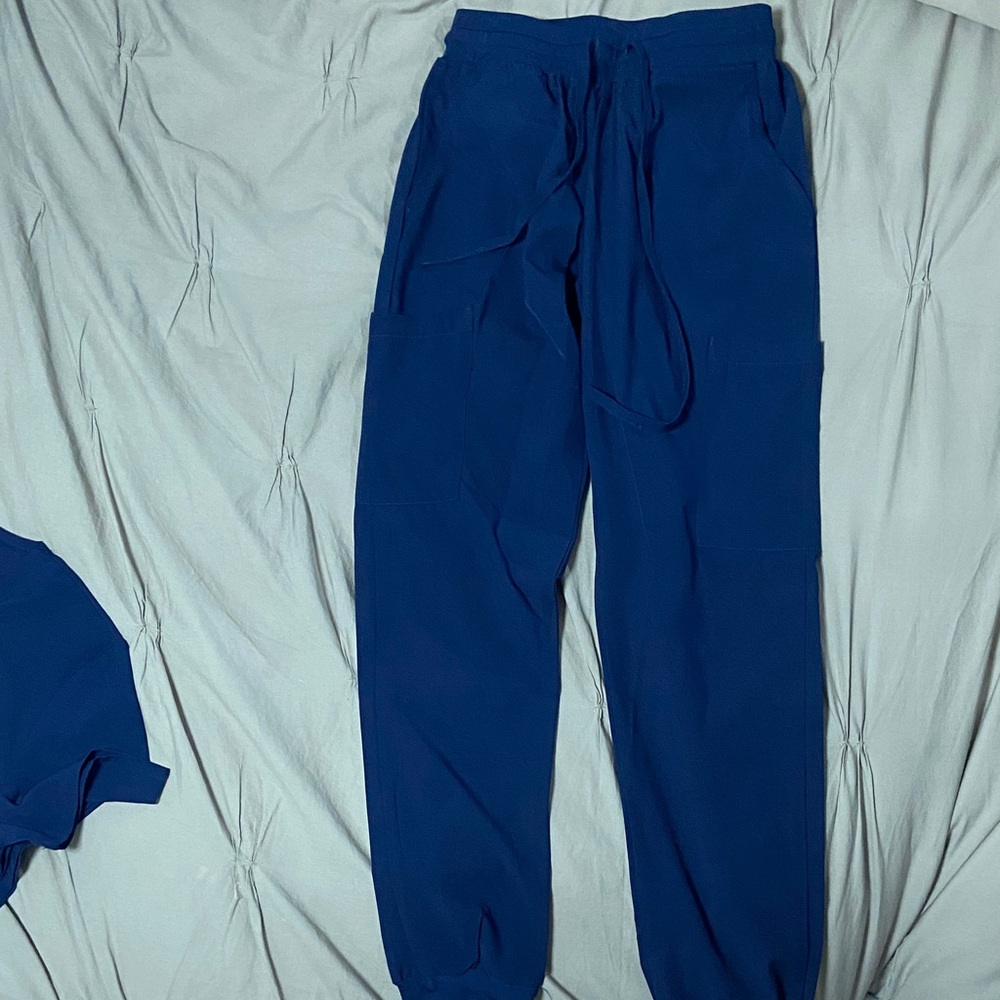 GT Performance Navy Blue Scrub Set - Picture 3 of 3